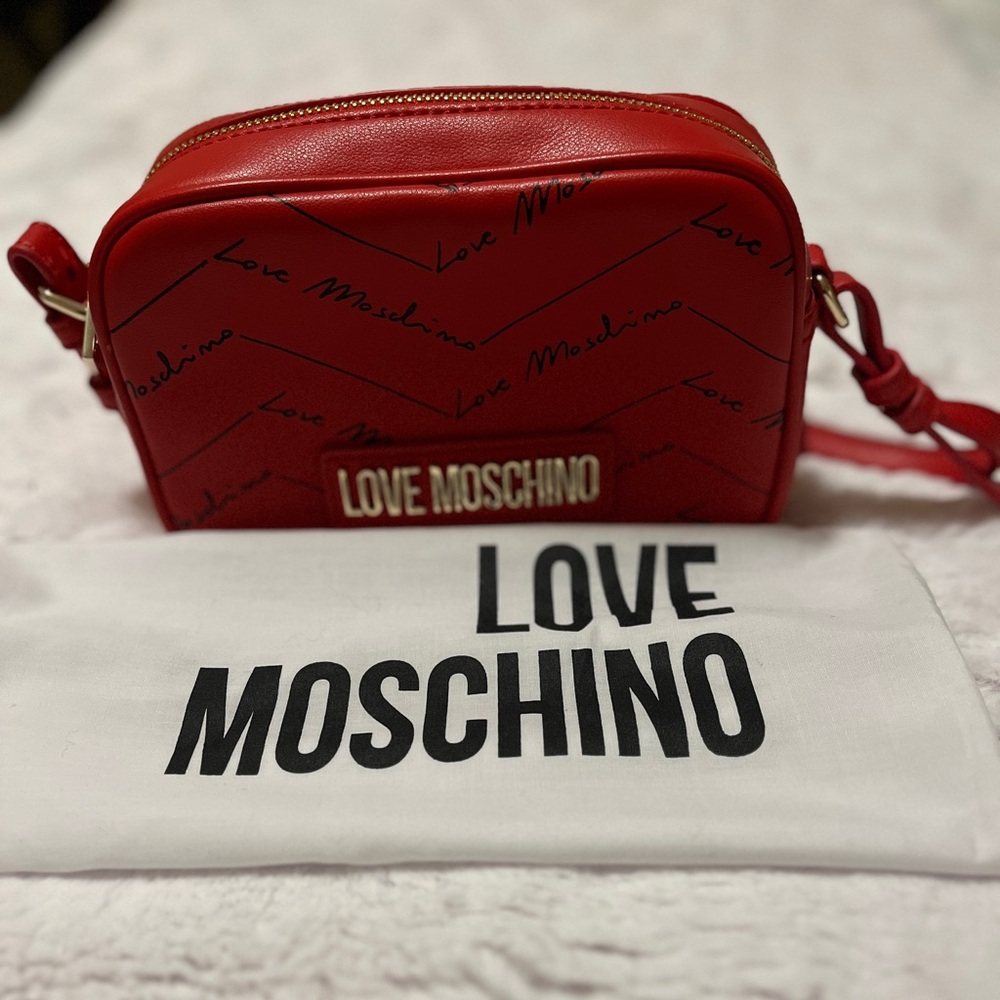 Love Moschino crossbody